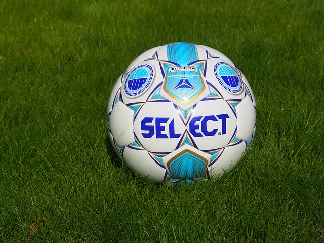 两支球队都 两支球队都